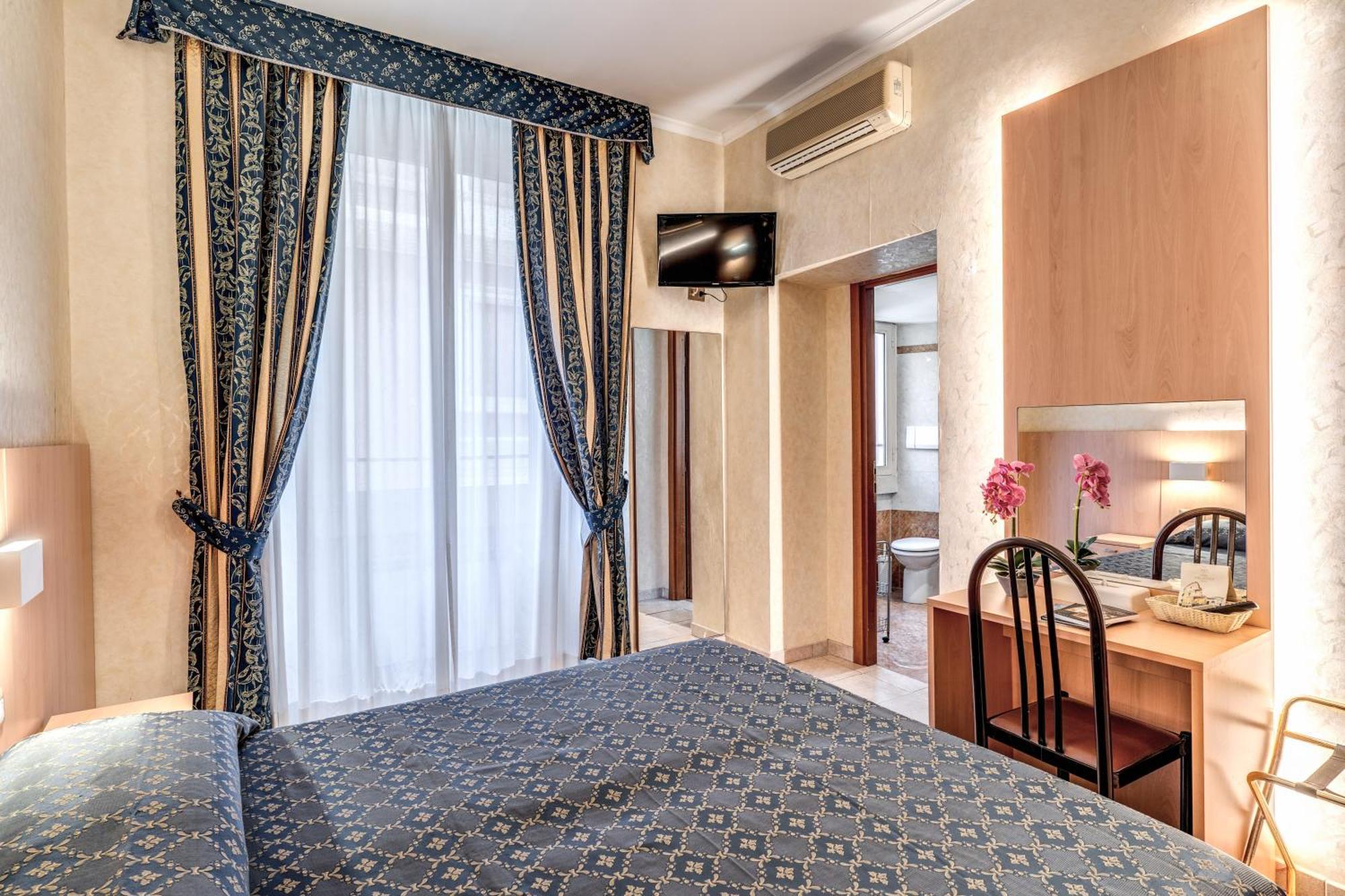 Orlanda Hotel