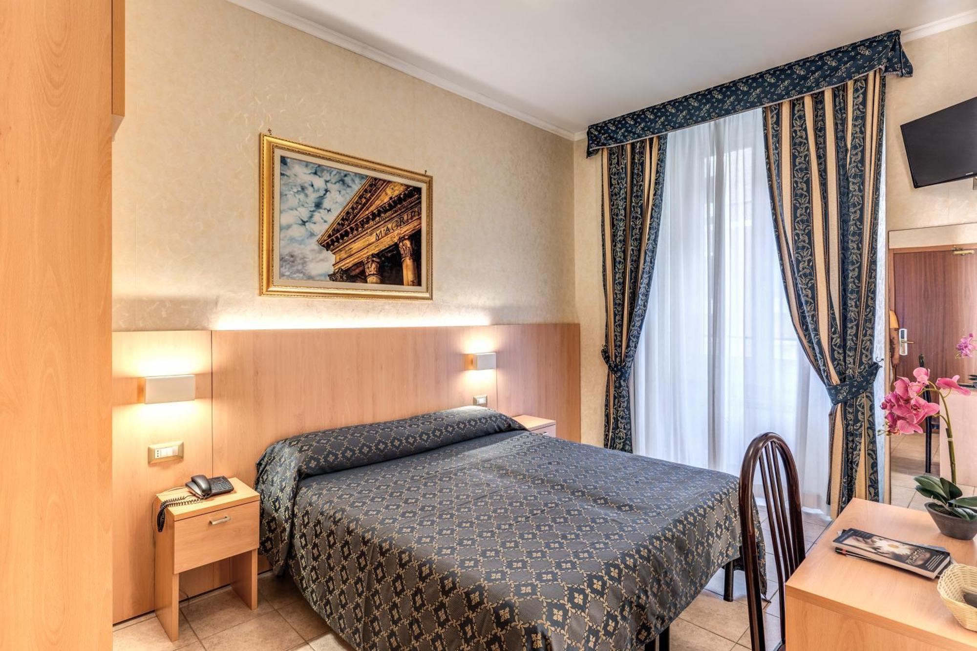 Orlanda Hotel