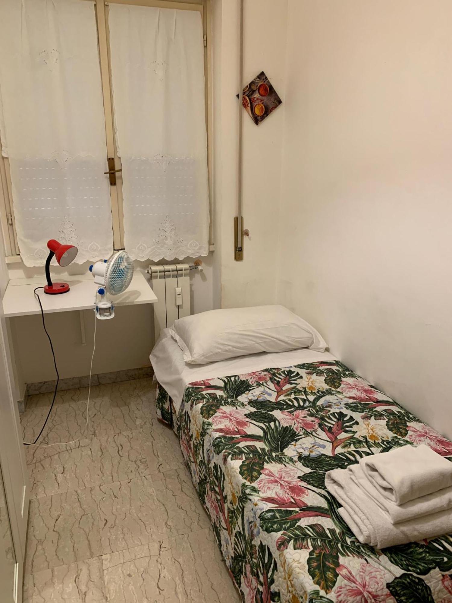 4 Season Bed & Breakfast 2*