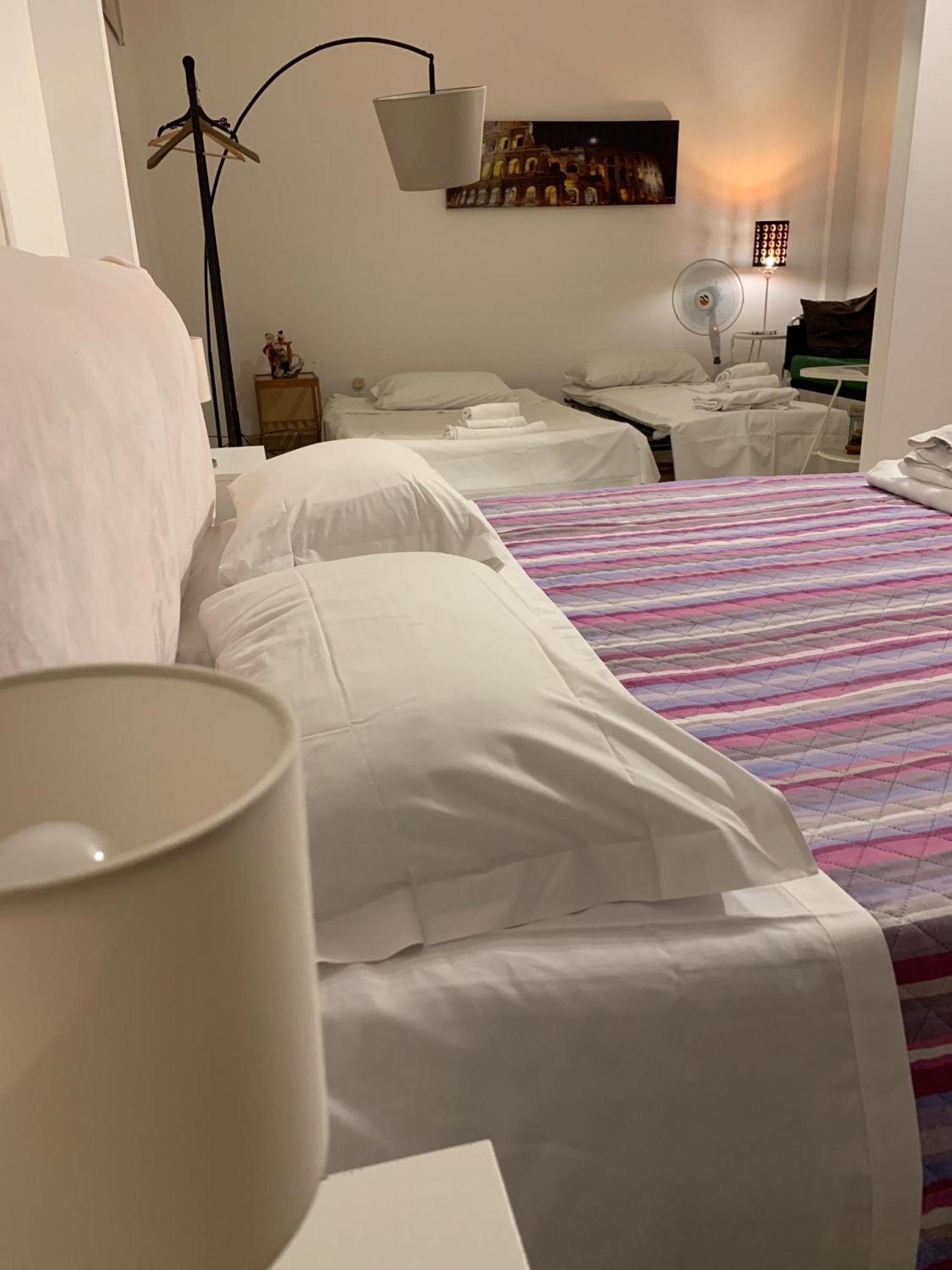 Bed & Breakfast 4 Season 2*