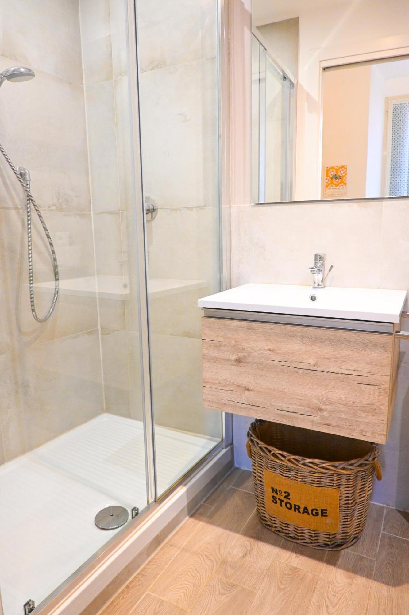Apartment Casa Pesa 2 2 Baths Center Rome