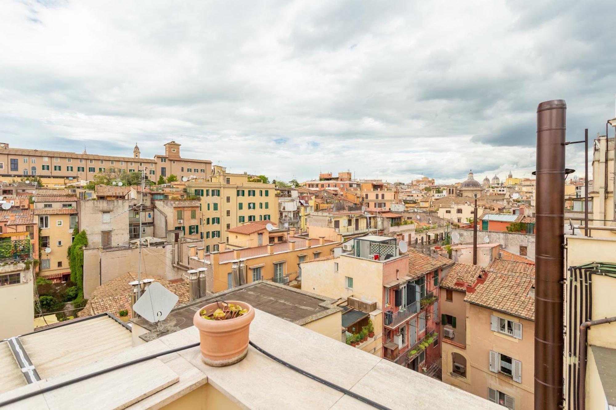 Maxima: Amazing View Of The Roman Forum Rome