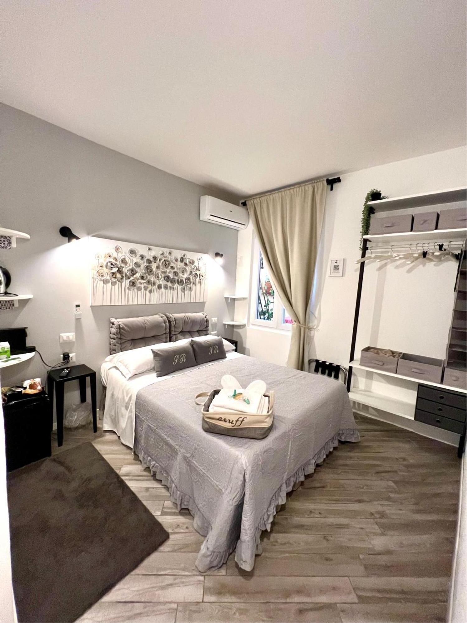 Spagna Guest house 3*