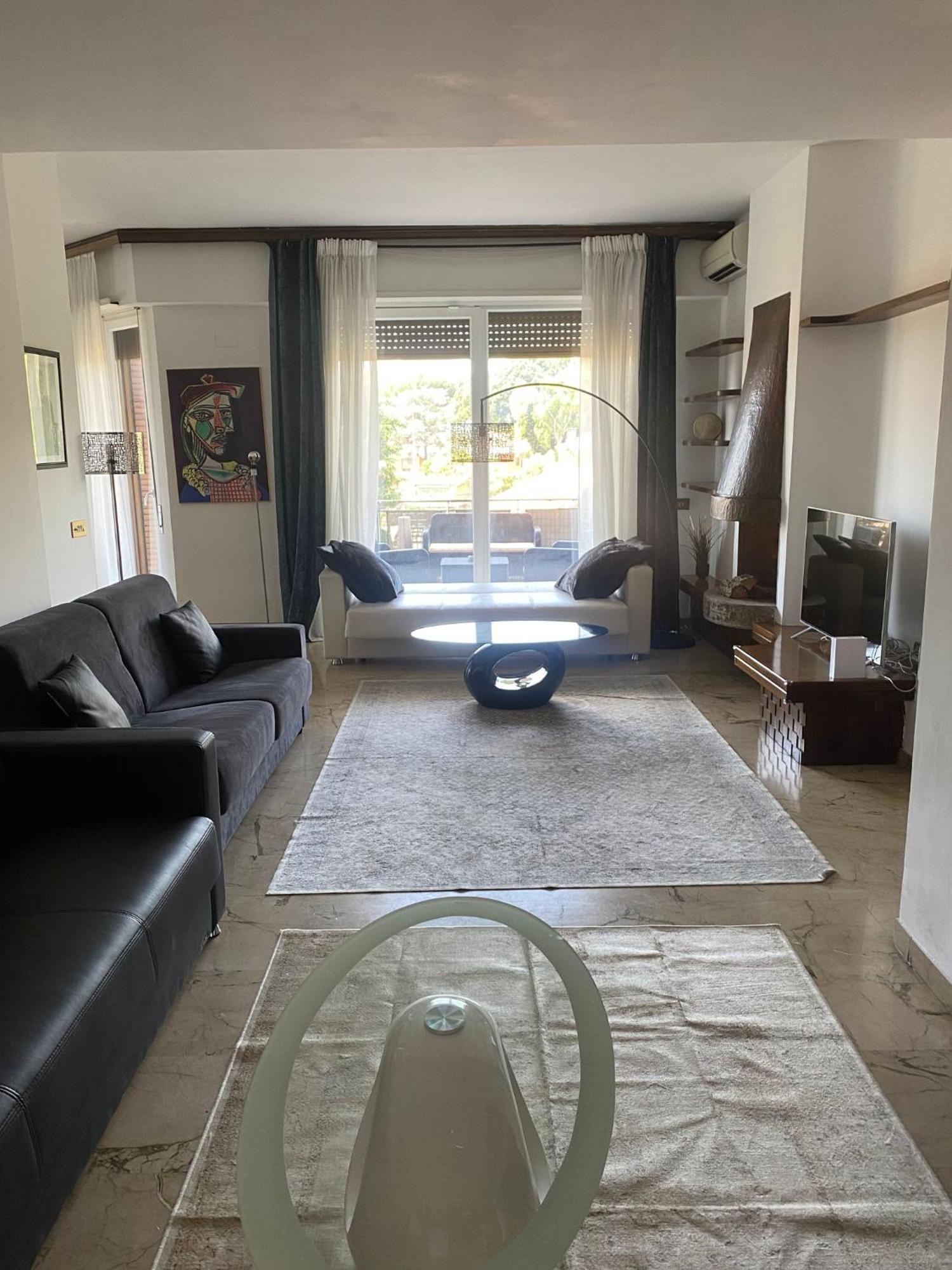 Eur Centro Lux Con Camino Apartment *