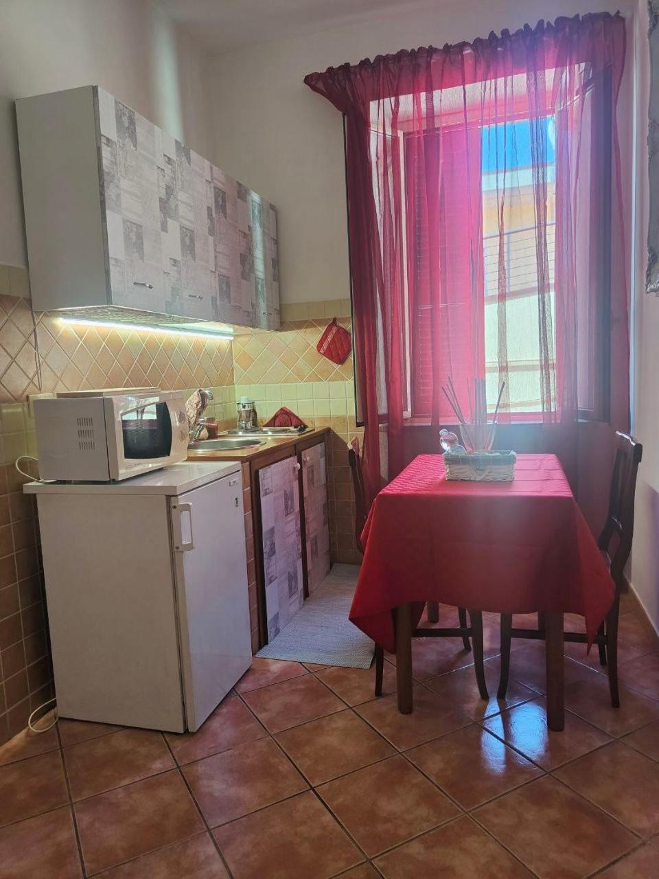 Red Nine - Stazione Tiburtina Appartement