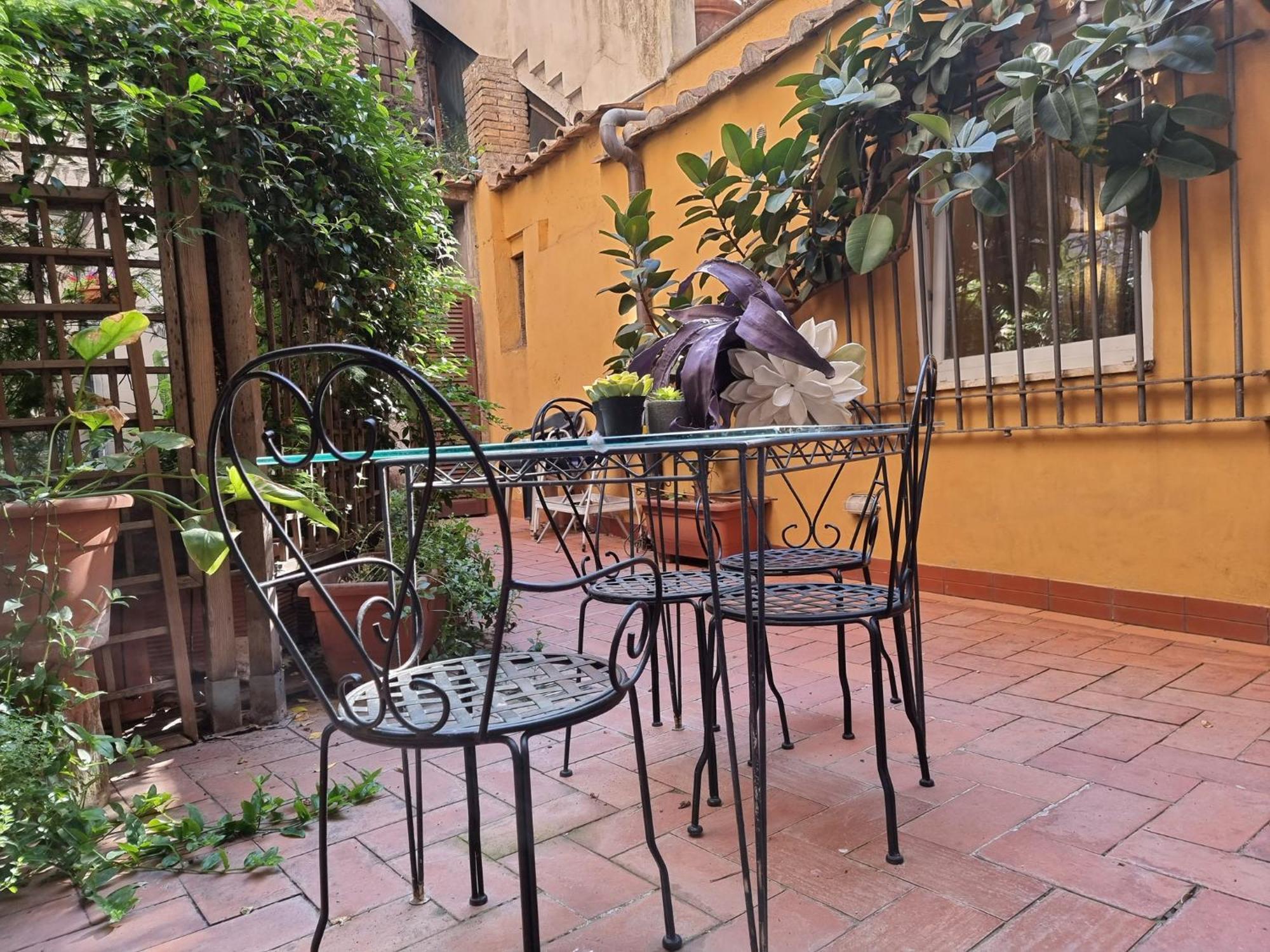 Apartment Pantheon, Campo De Fiori Mini Garden