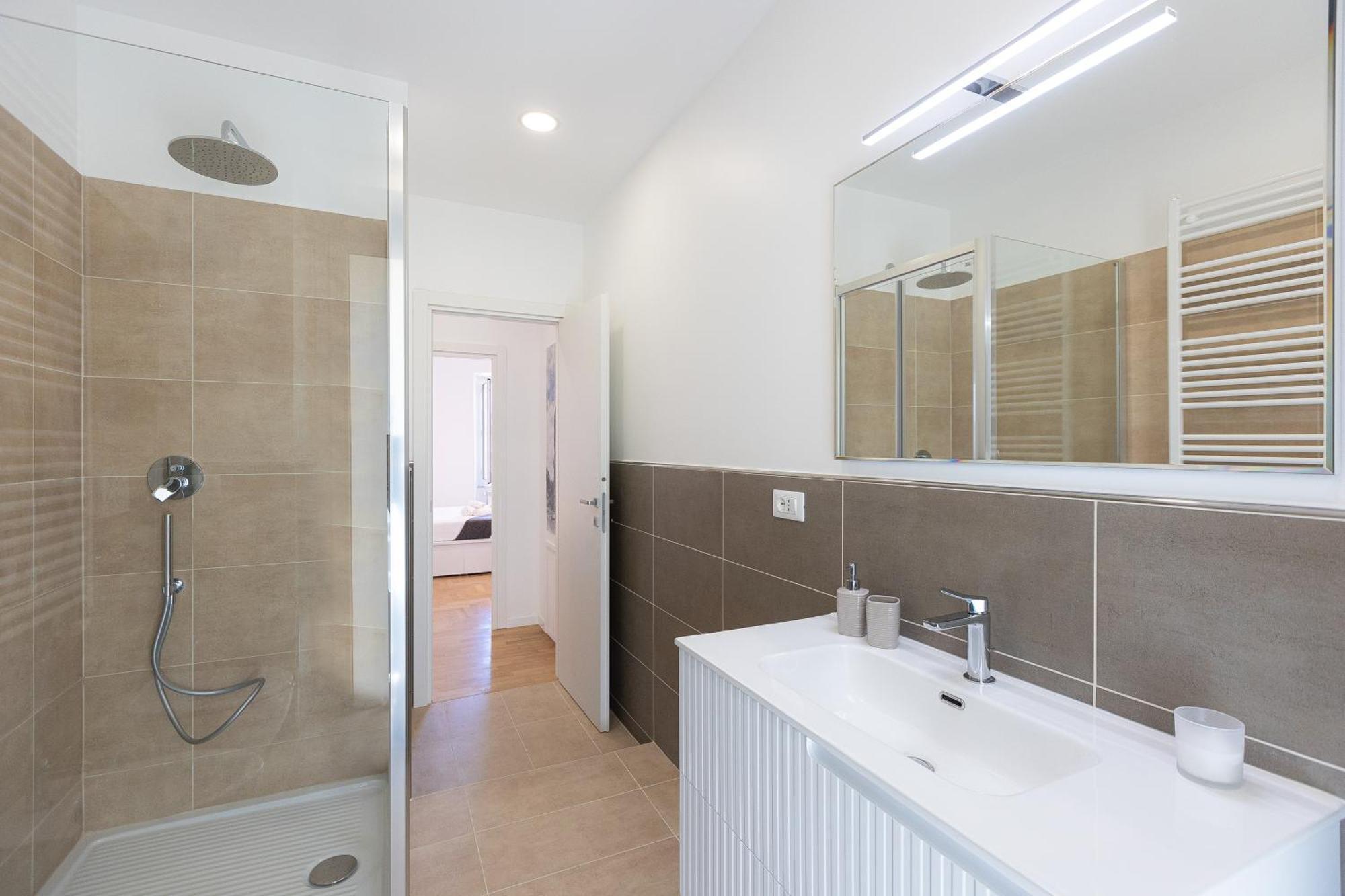 Colosseo Modern By In Appartement