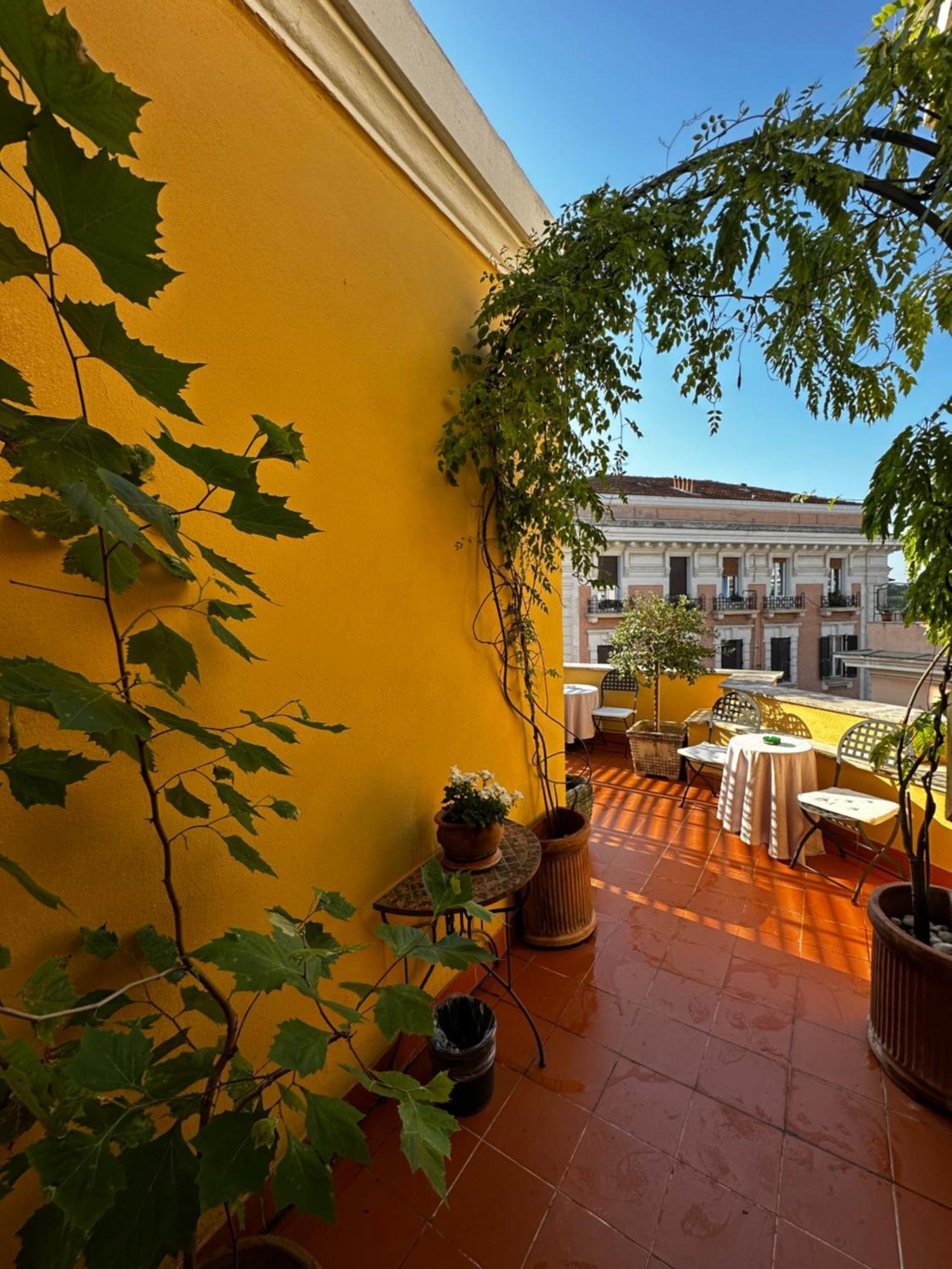 Acomodação com café da manhã  Comfort Astoria Palace 3*