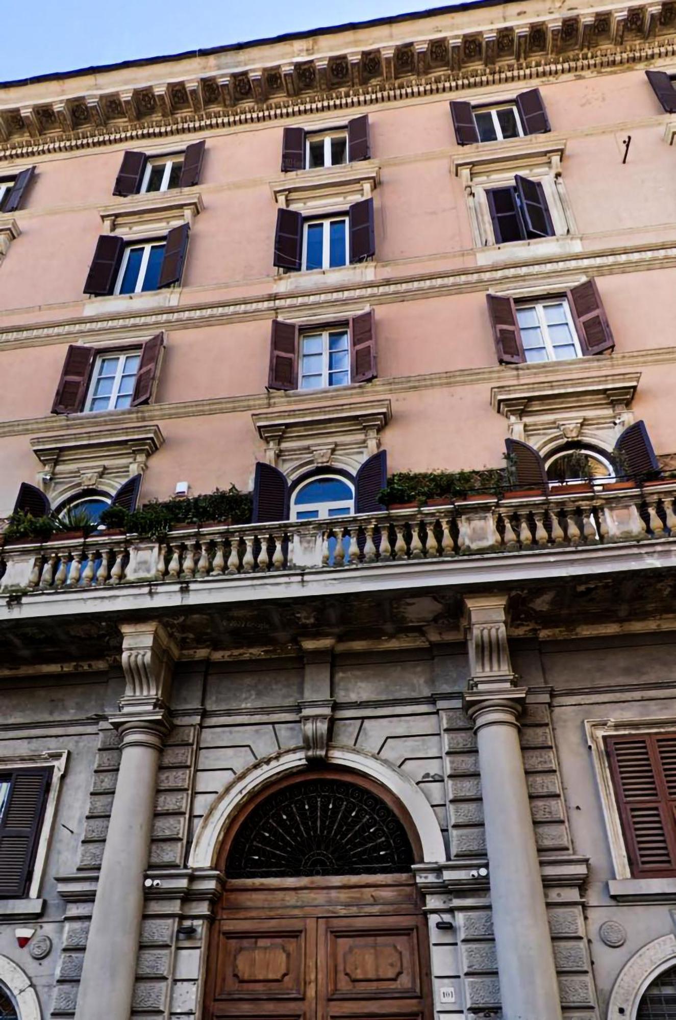 Hostel Sina Rent