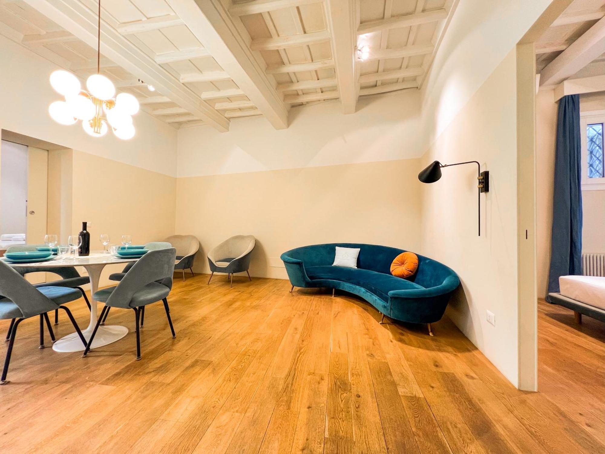 Appartement Luxury House & Secret Garden - Strategic Location, 100m To Metro B *