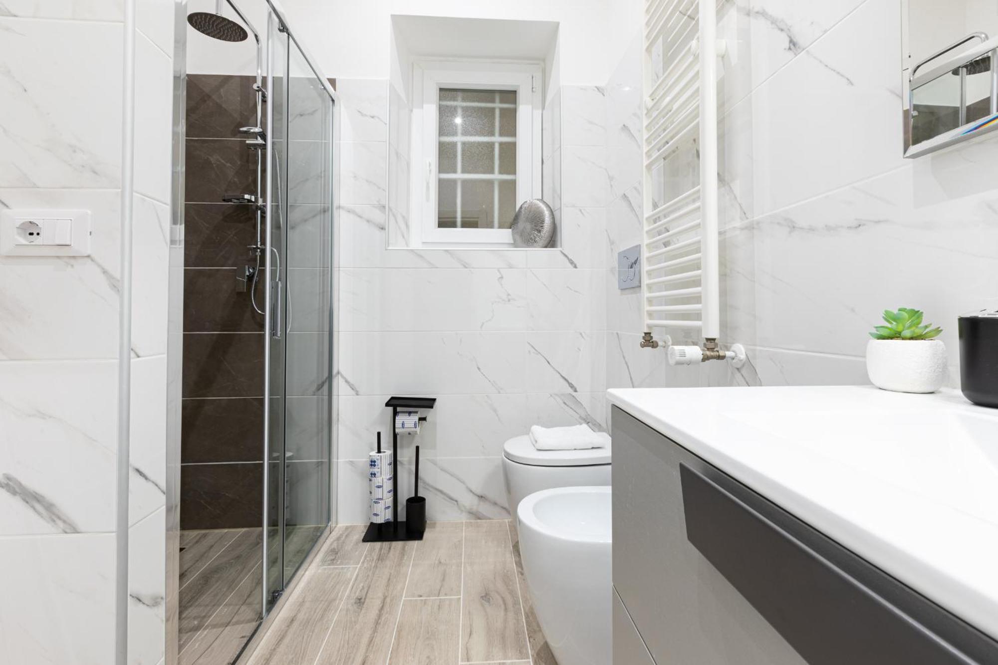 Trastevere Exclusive Three Bedroom - Collection Apartment