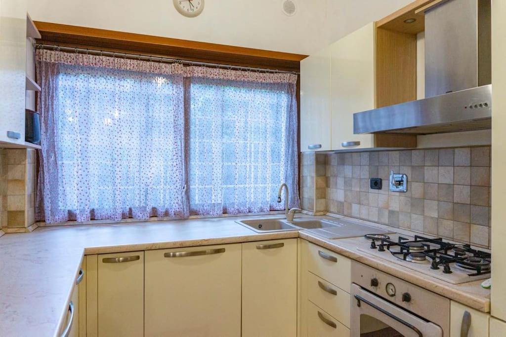 Apartment Cipro Nuovissimo Posizione Strategica Rome