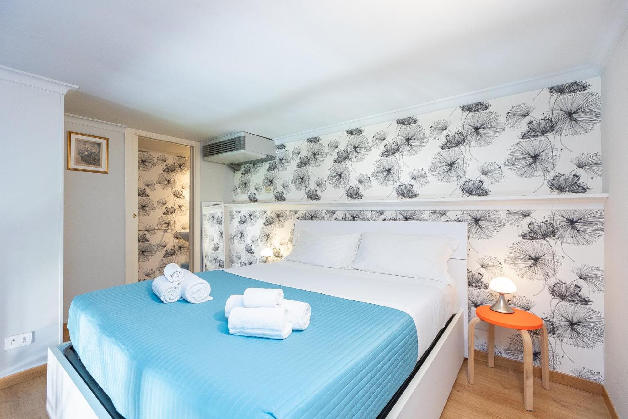 Colosseum Bright Two Bedroom * Rome