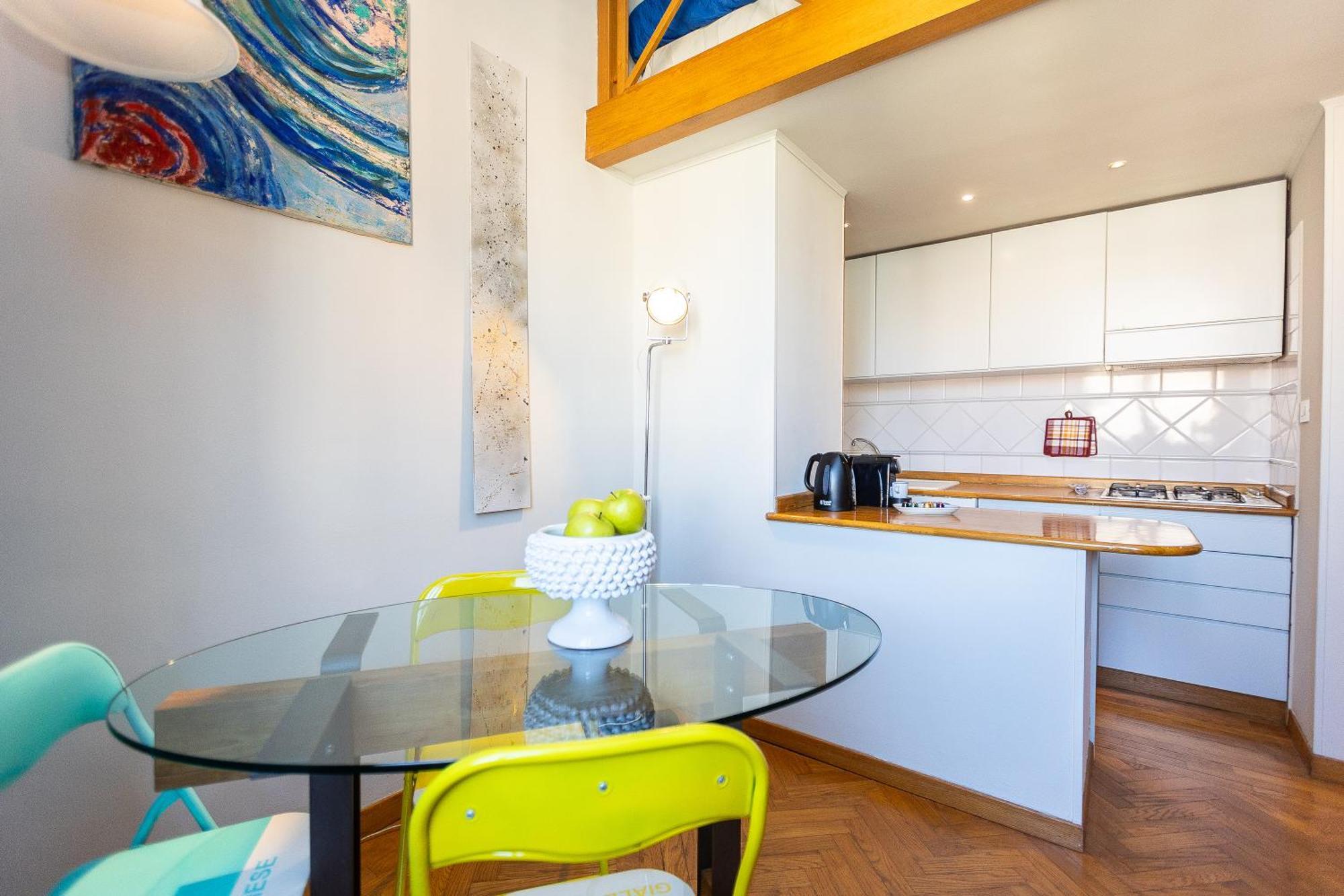 Colosseum Bright Two Bedroom * Rome