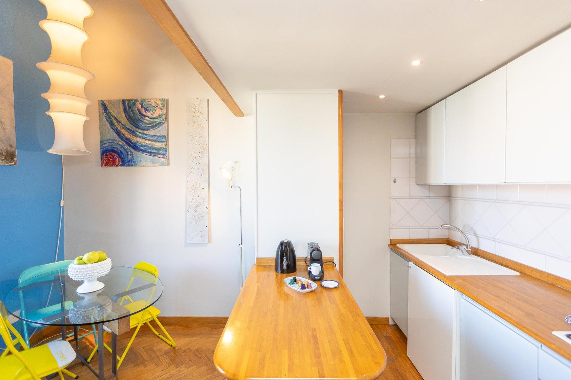 Apartment Colosseum Bright Two Bedroom *