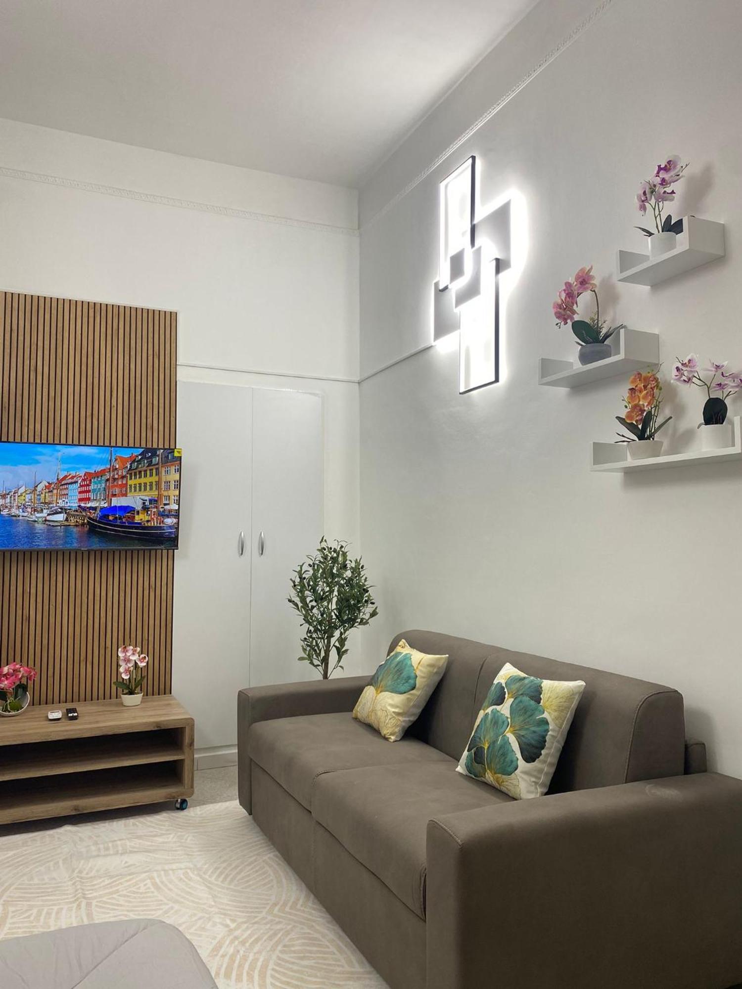 Robin 2 Apartment *