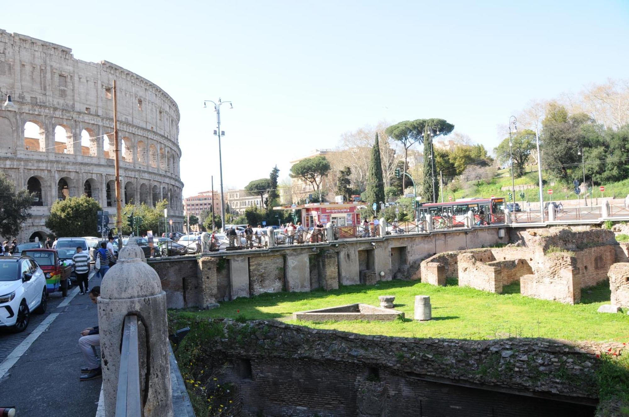 A Casa Di Lu, Al Colosseo - *