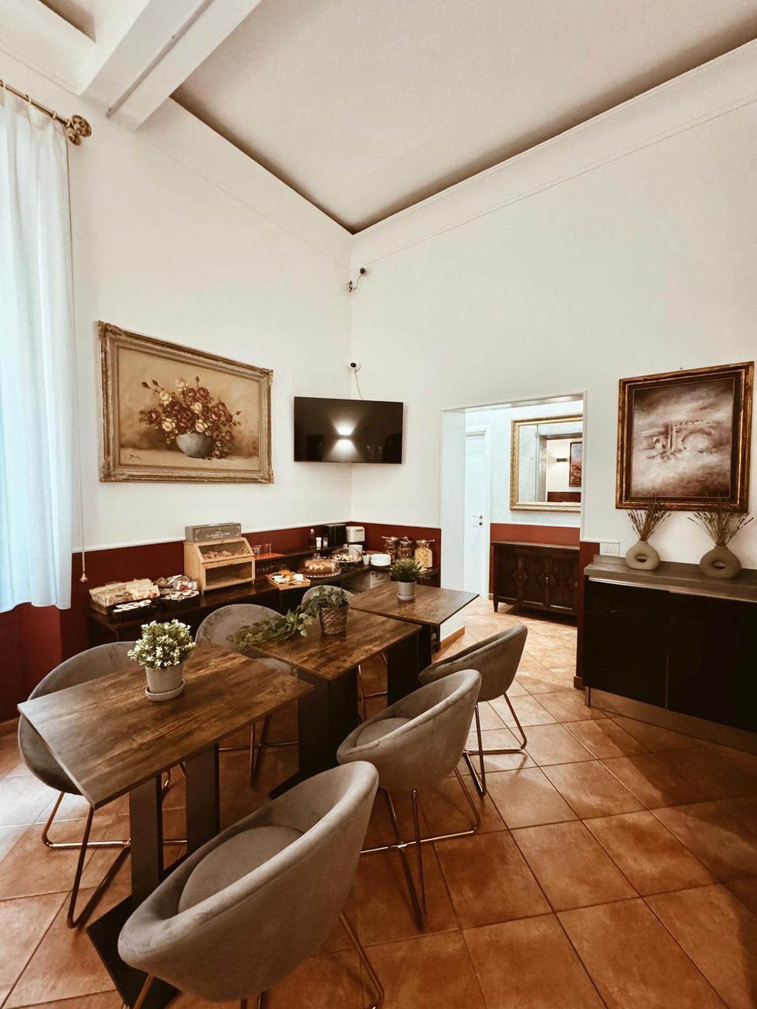 Bed & Breakfast Residenza Sciarra 3*