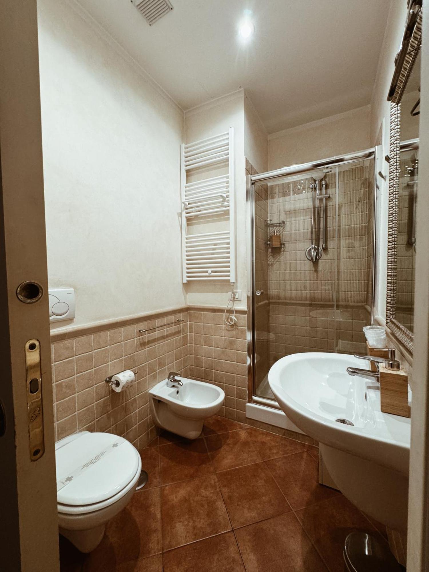 Residenza Sciarra Bed & Breakfast 3*
