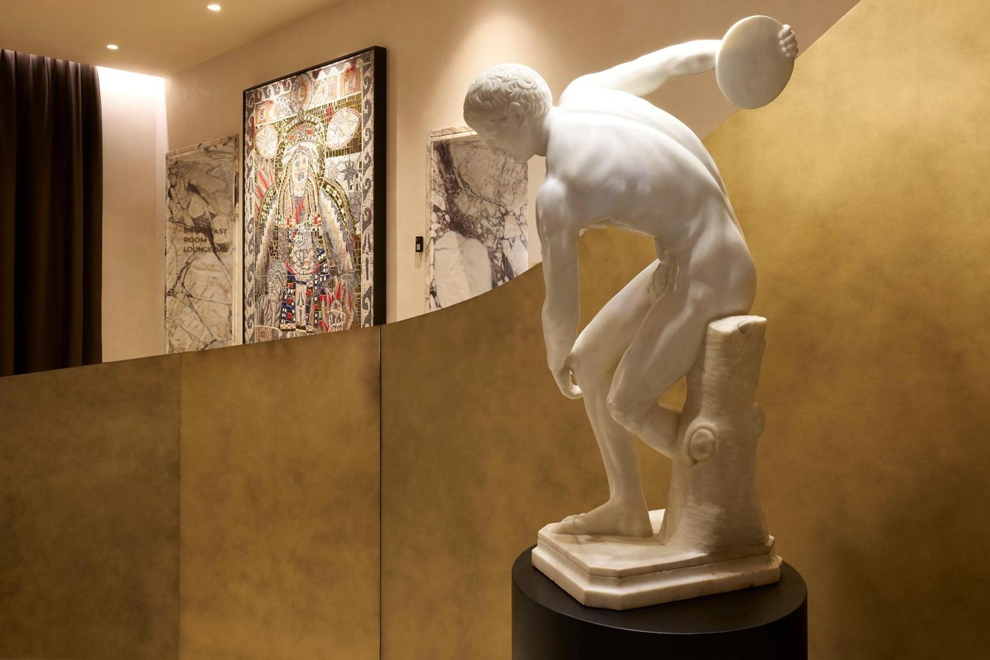 Hotel Borghese Contemporary