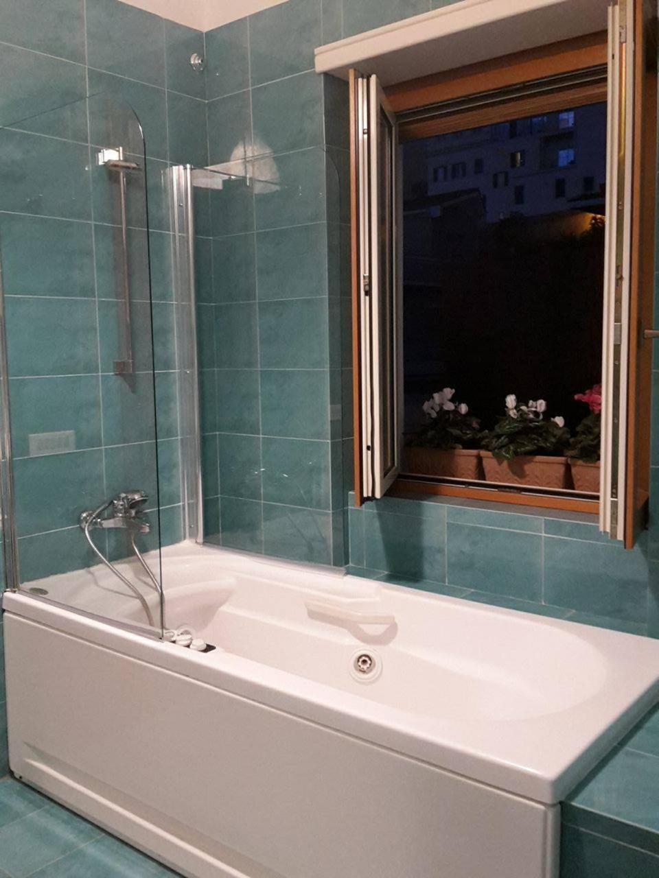Bed & Breakfast Attico 203 *
