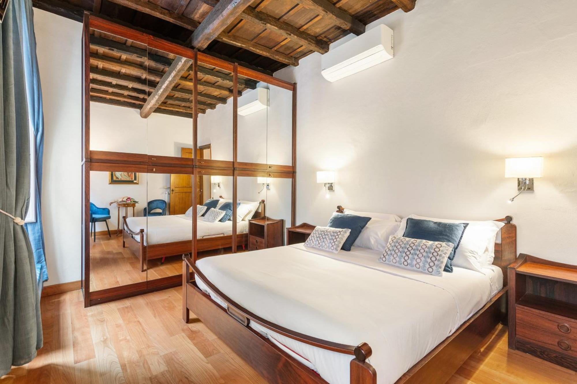 Monti Charming Amphora Apartment *