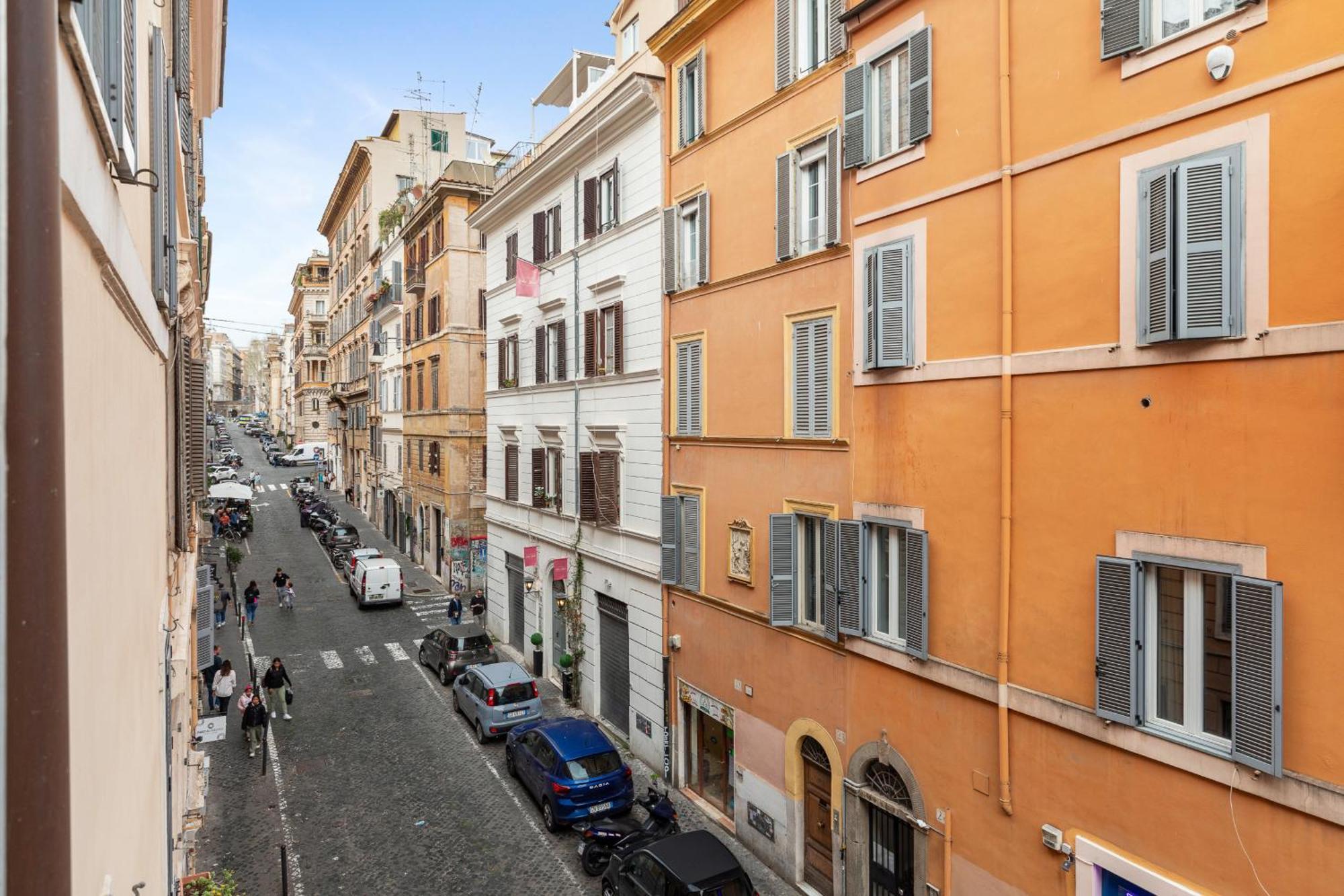 Monti Charming Amphora Apartment Rome