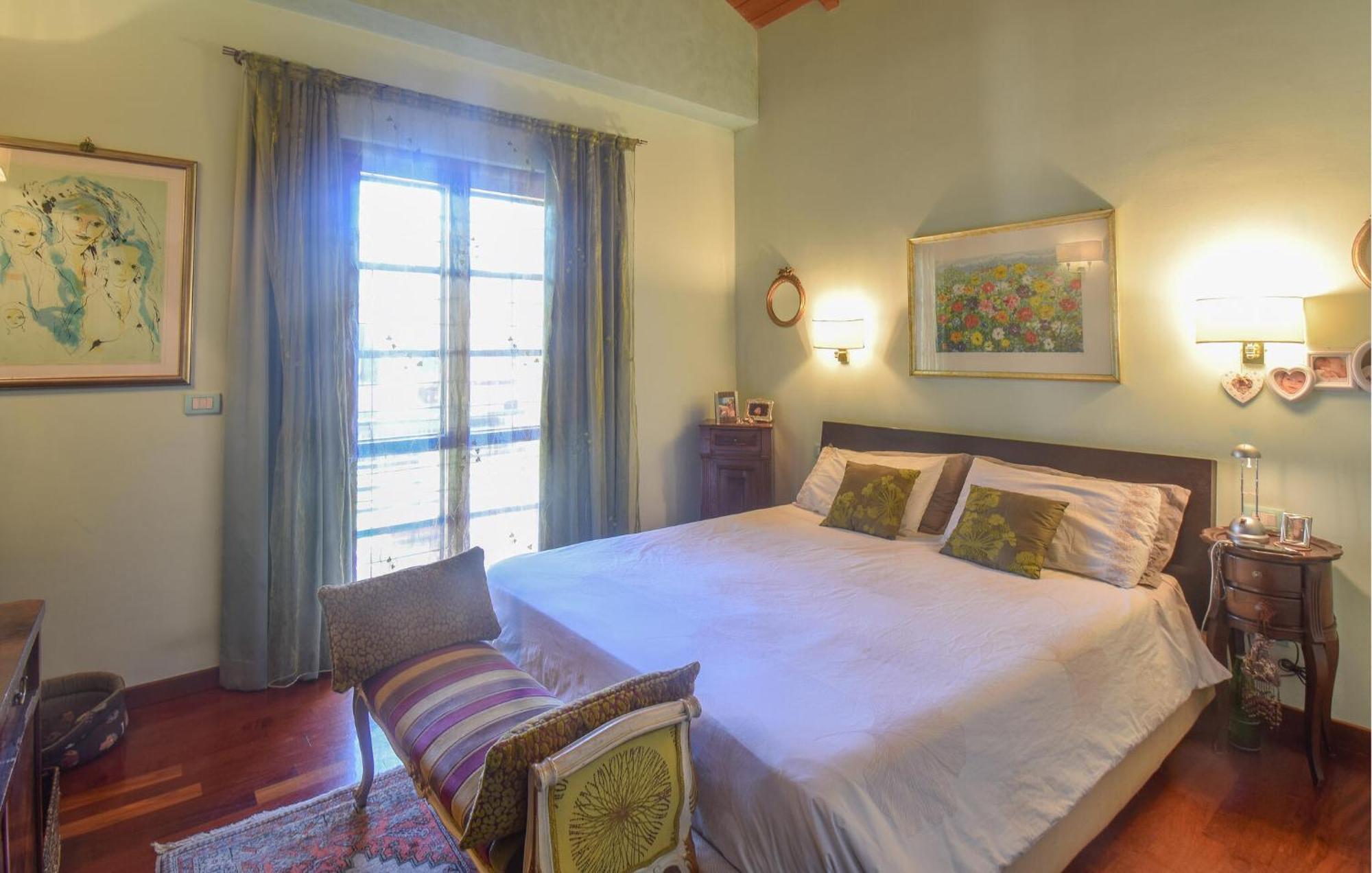 6 Bedroom Awesome In Casa de férias Roma