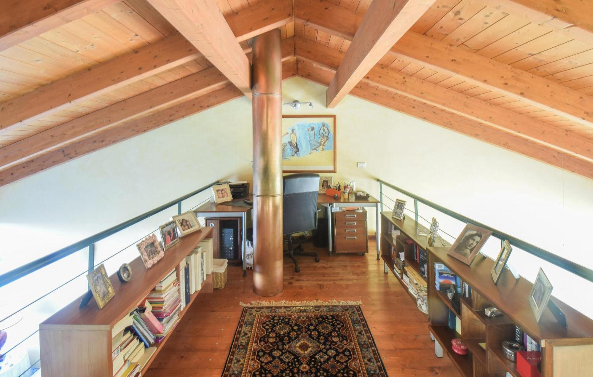 Casa de férias 6 Bedroom Awesome In