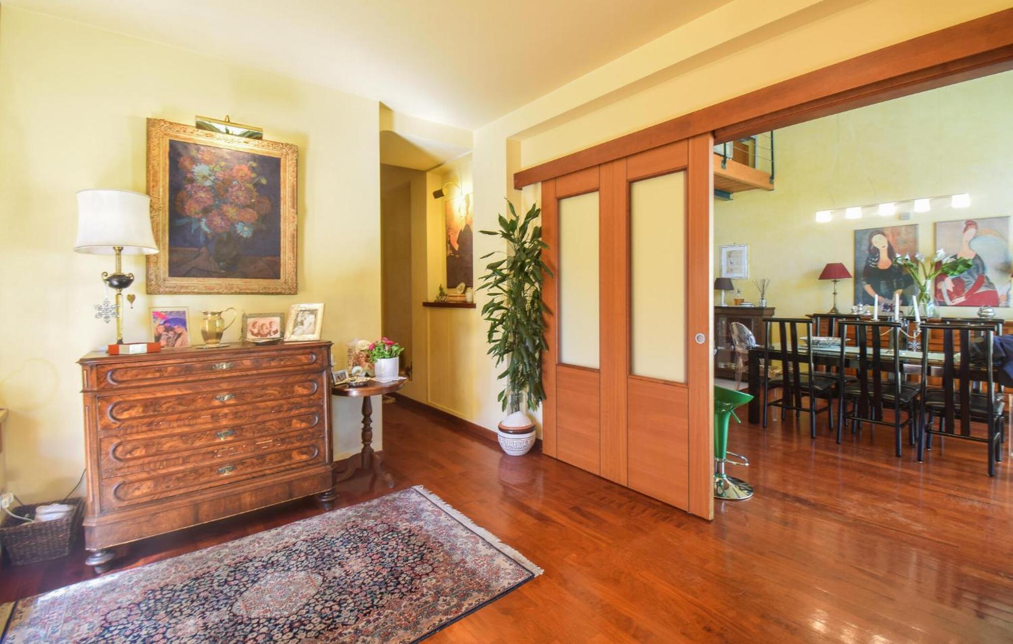 6 Bedroom Awesome In Casa de férias Roma