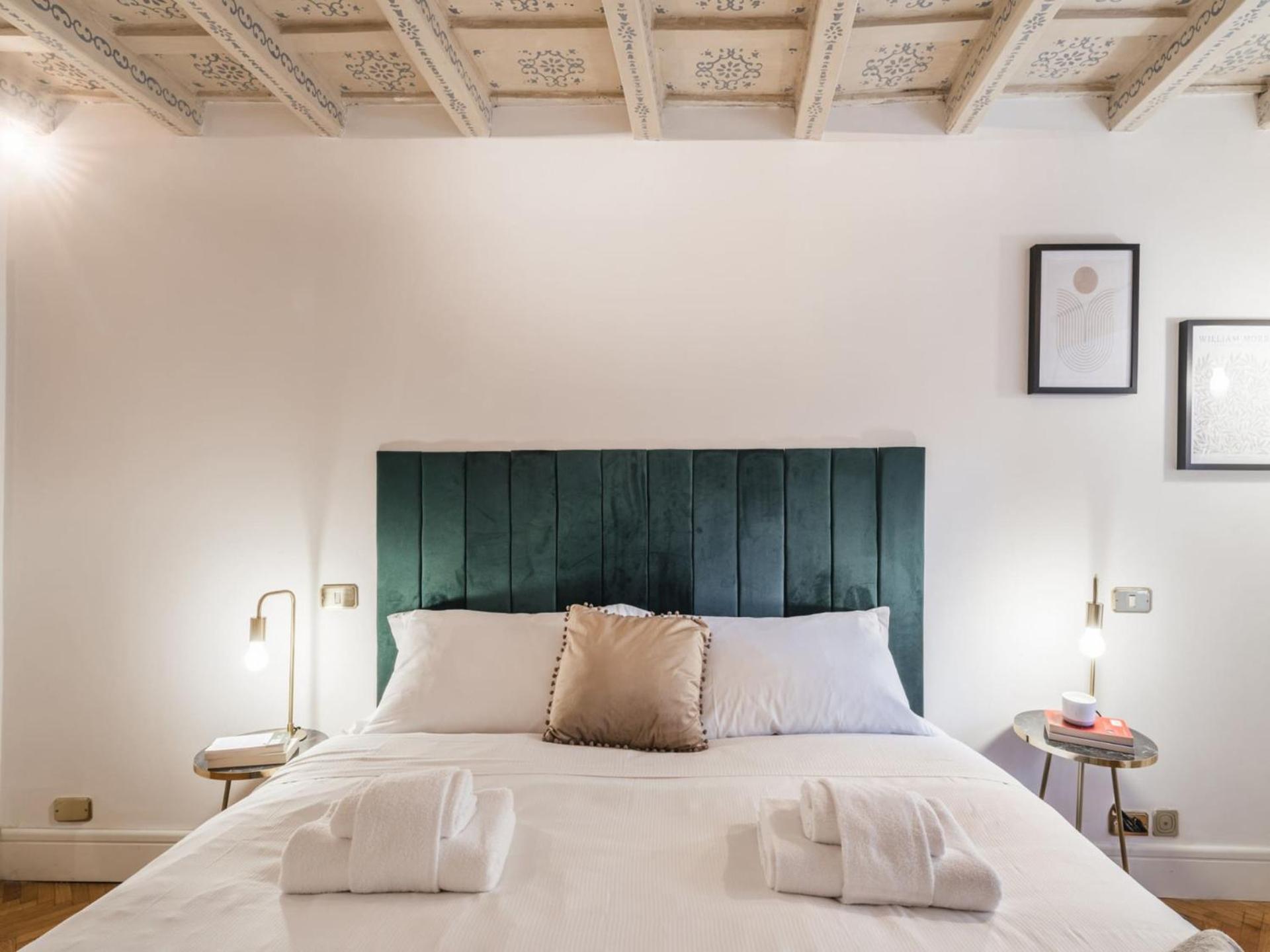 Appartement The Rent - Spacious Two-bedroom In Old Town *