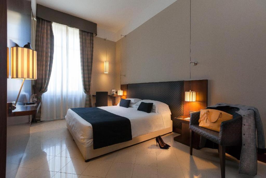 Th - Carpegna Palace Hotel Roma