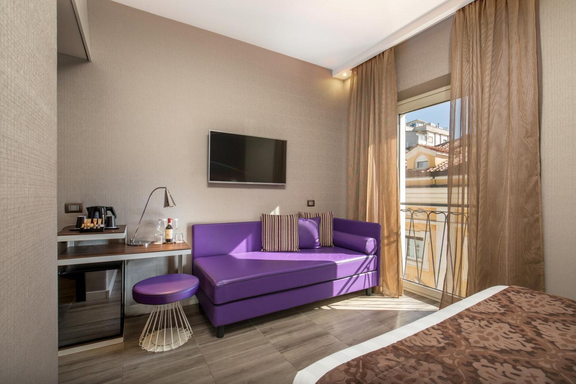 Hotel The Republic