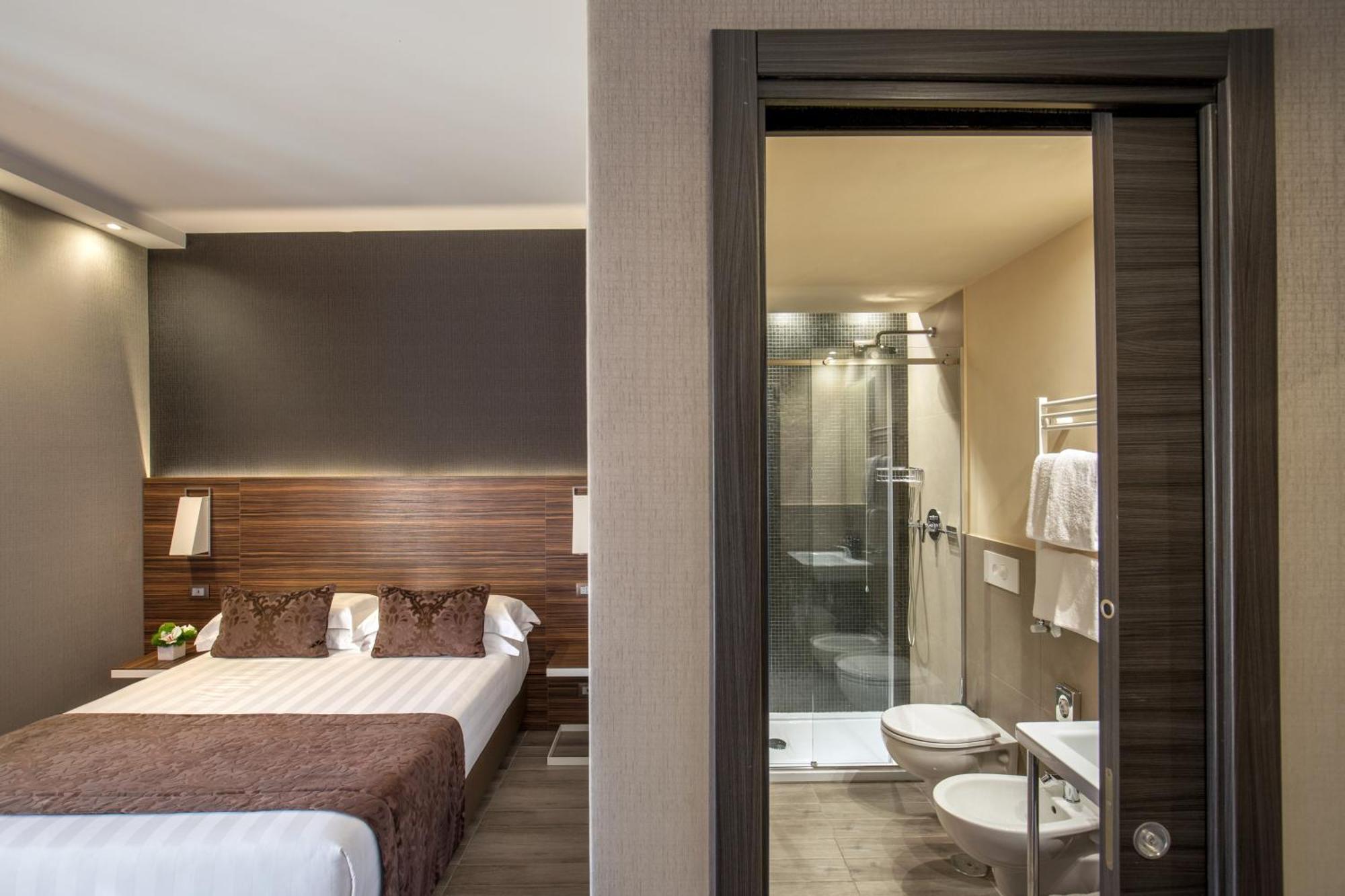 Hotel The Republic 4*