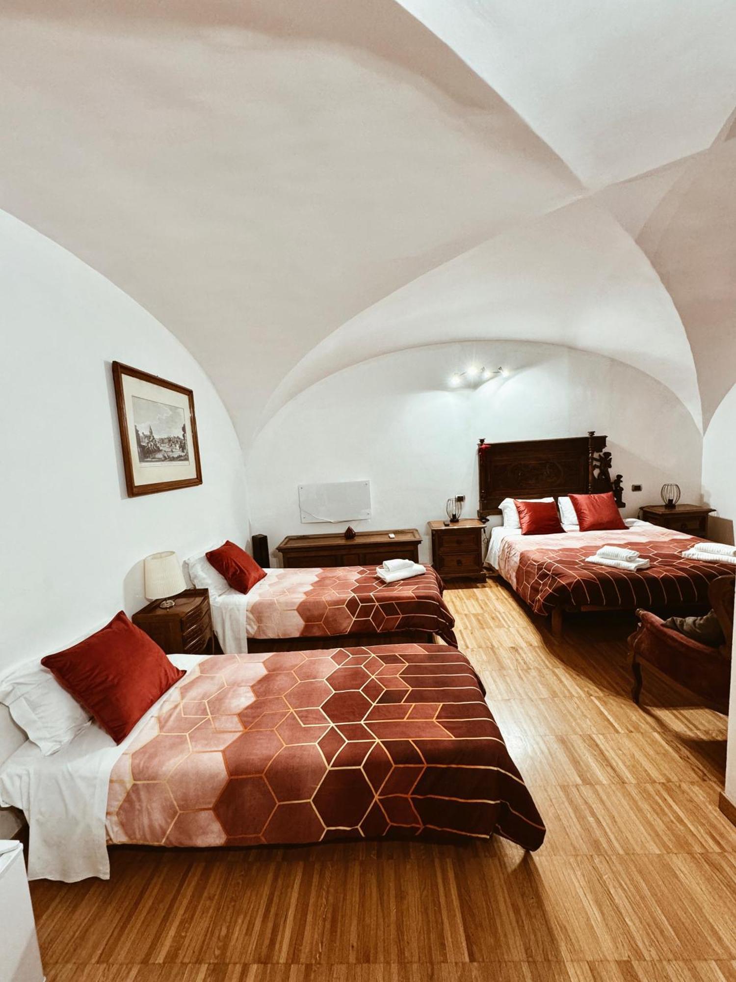 Residenza Tritone Luxury Trevi Fountain Guest house Rome