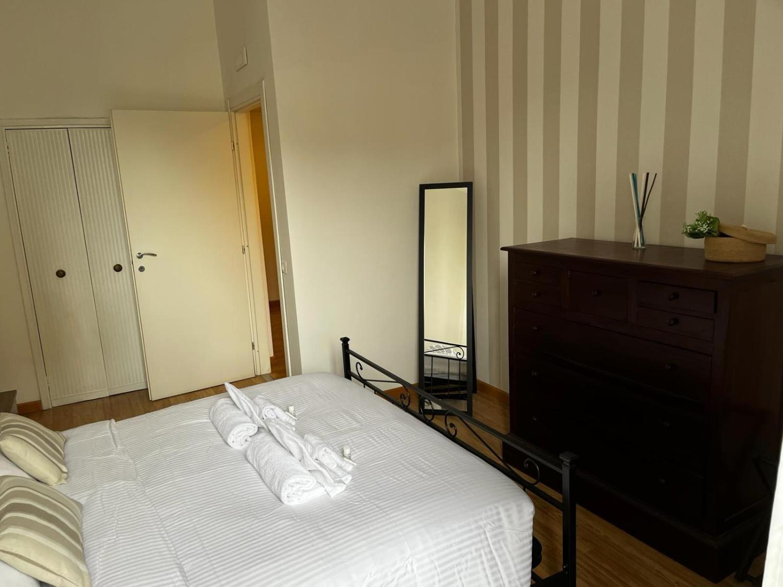 Apartment Be Your - Mr House *