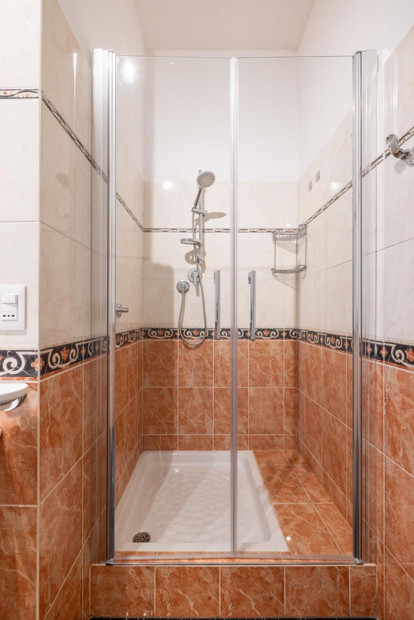 Holy Hideaway: 3bedrooms Near The Vatican Rome