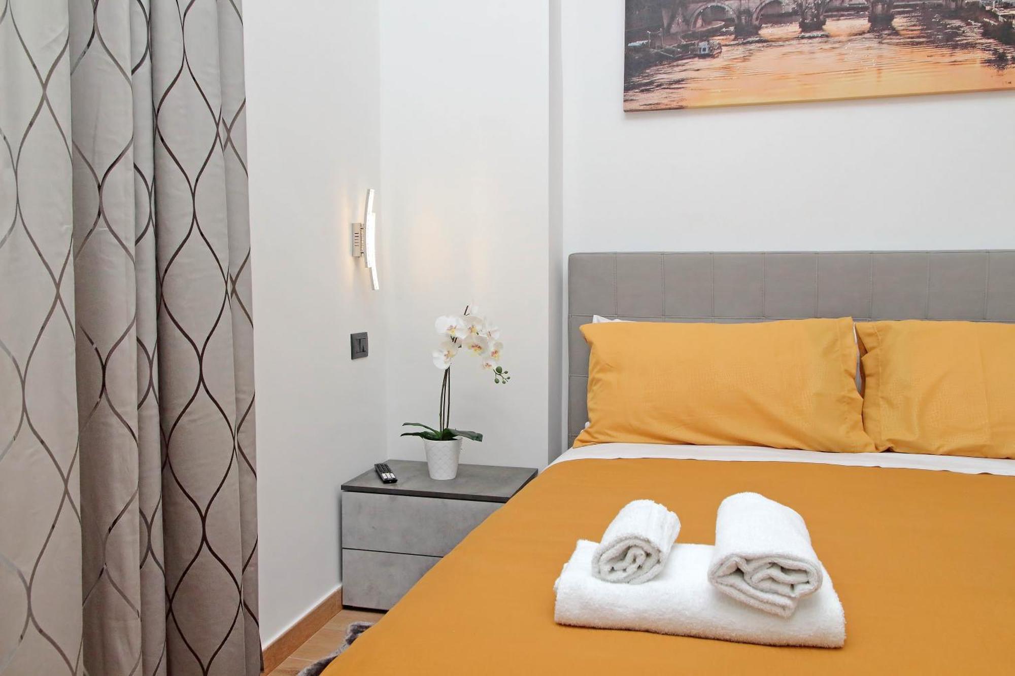 Misa San Lorenzo Guest house Rome