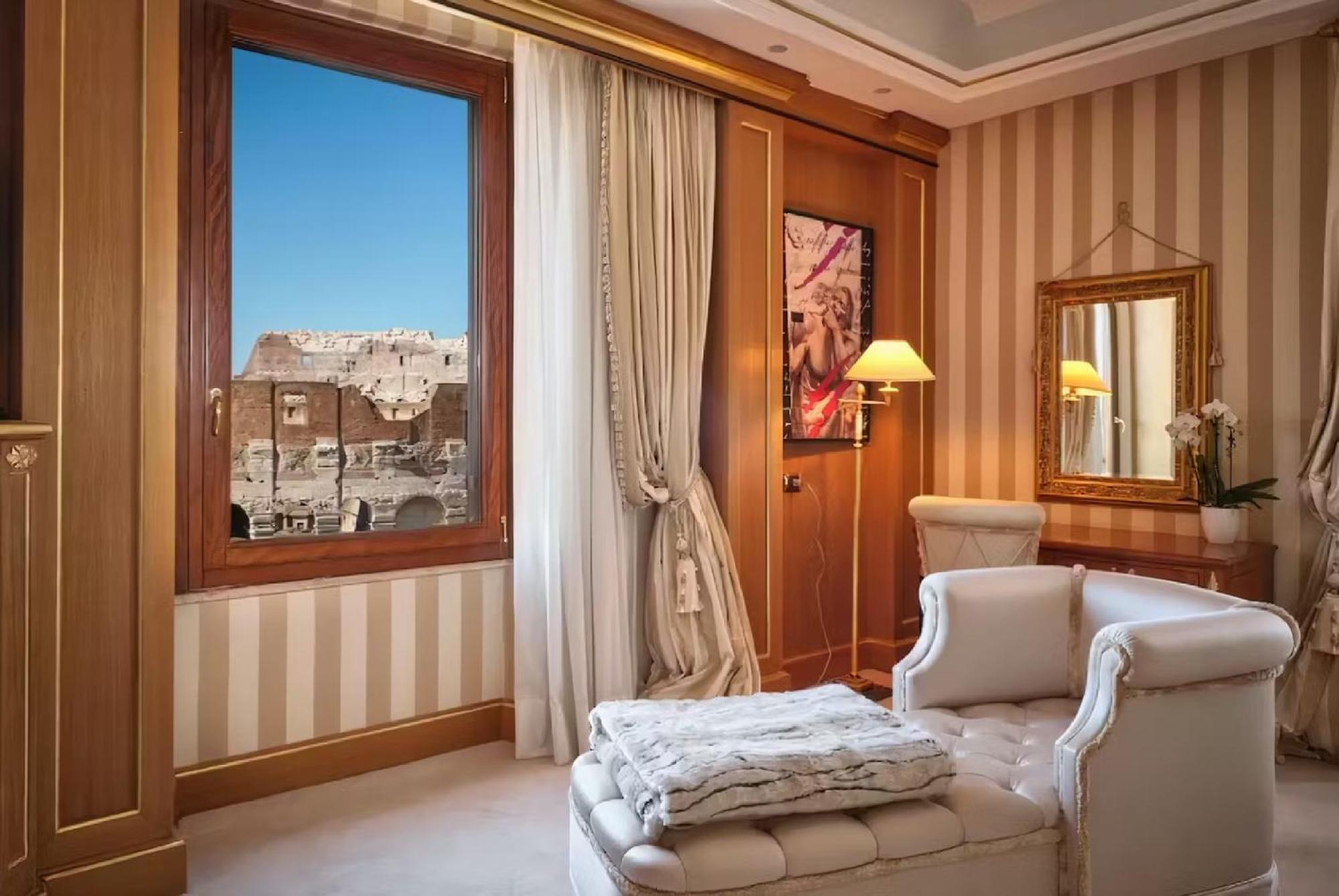 Penthouse For 6 People In Centre Of Luxury Rome