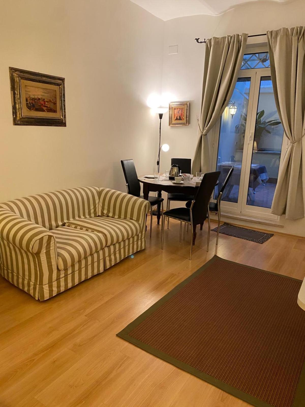 Apartment Lux Po House Rome