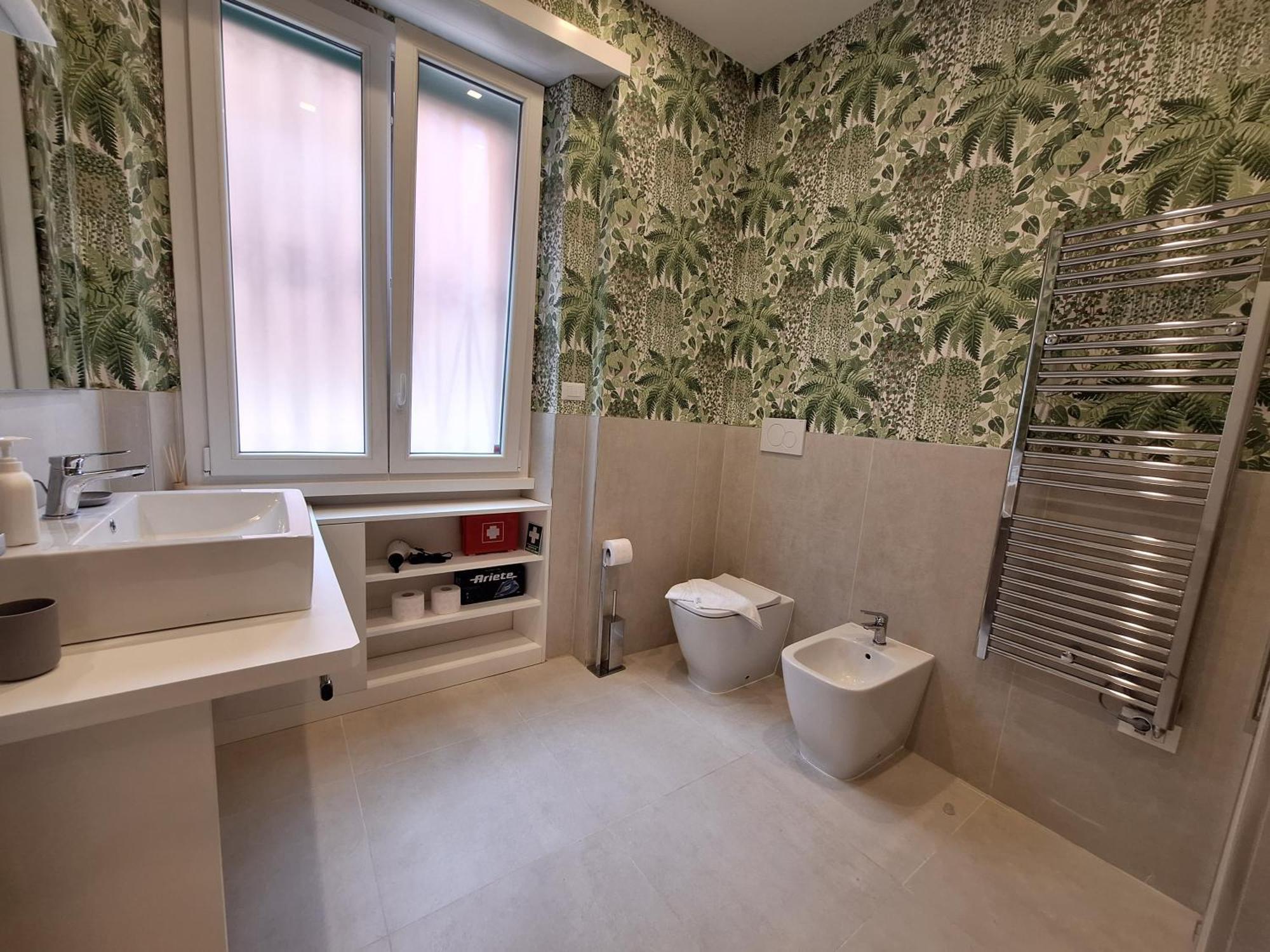 Appartement Peaceful 2 Bedrooms With Patio, Near Metro A