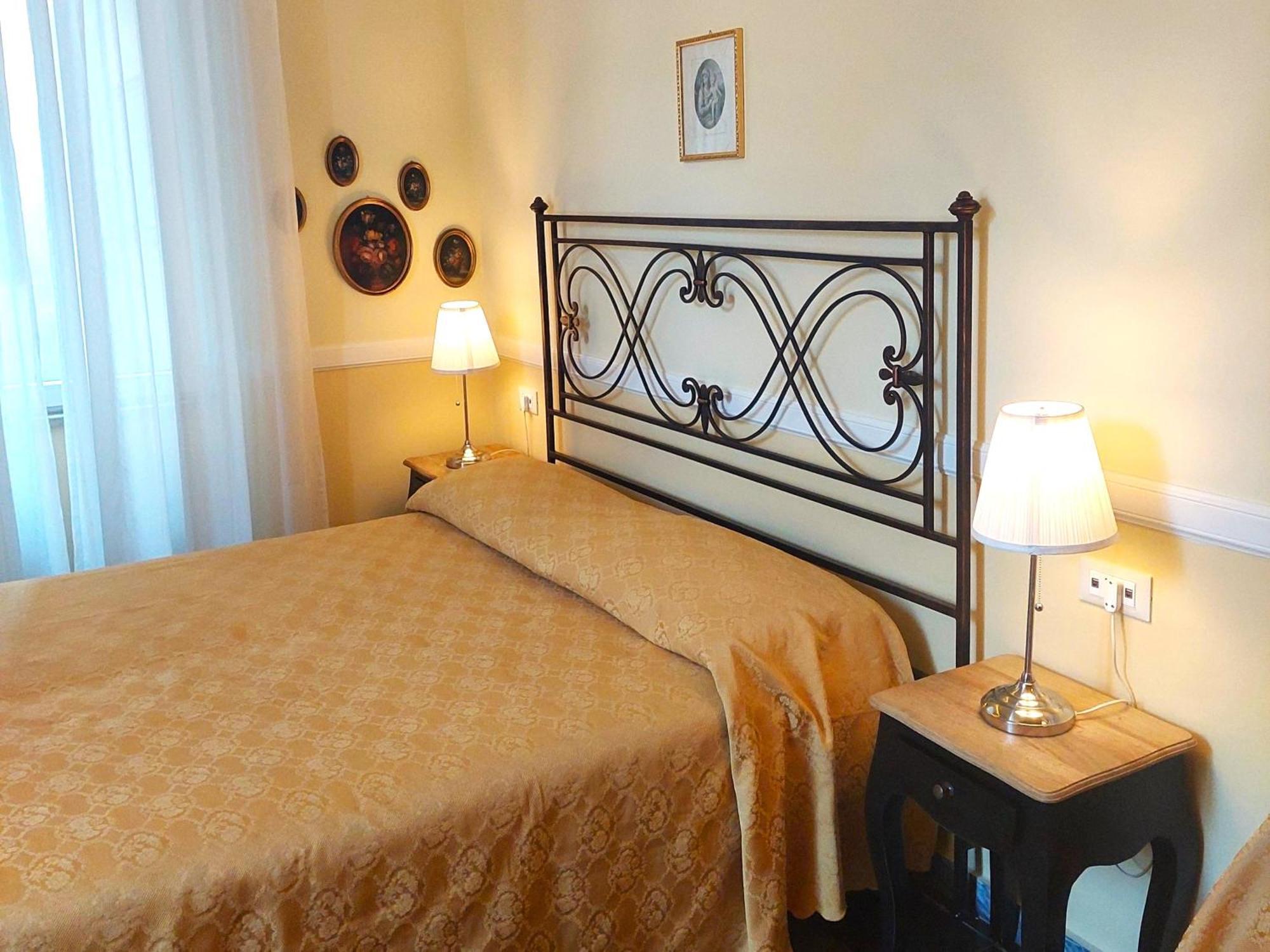Residenza Maritti Deco Style- Guest house Rome
