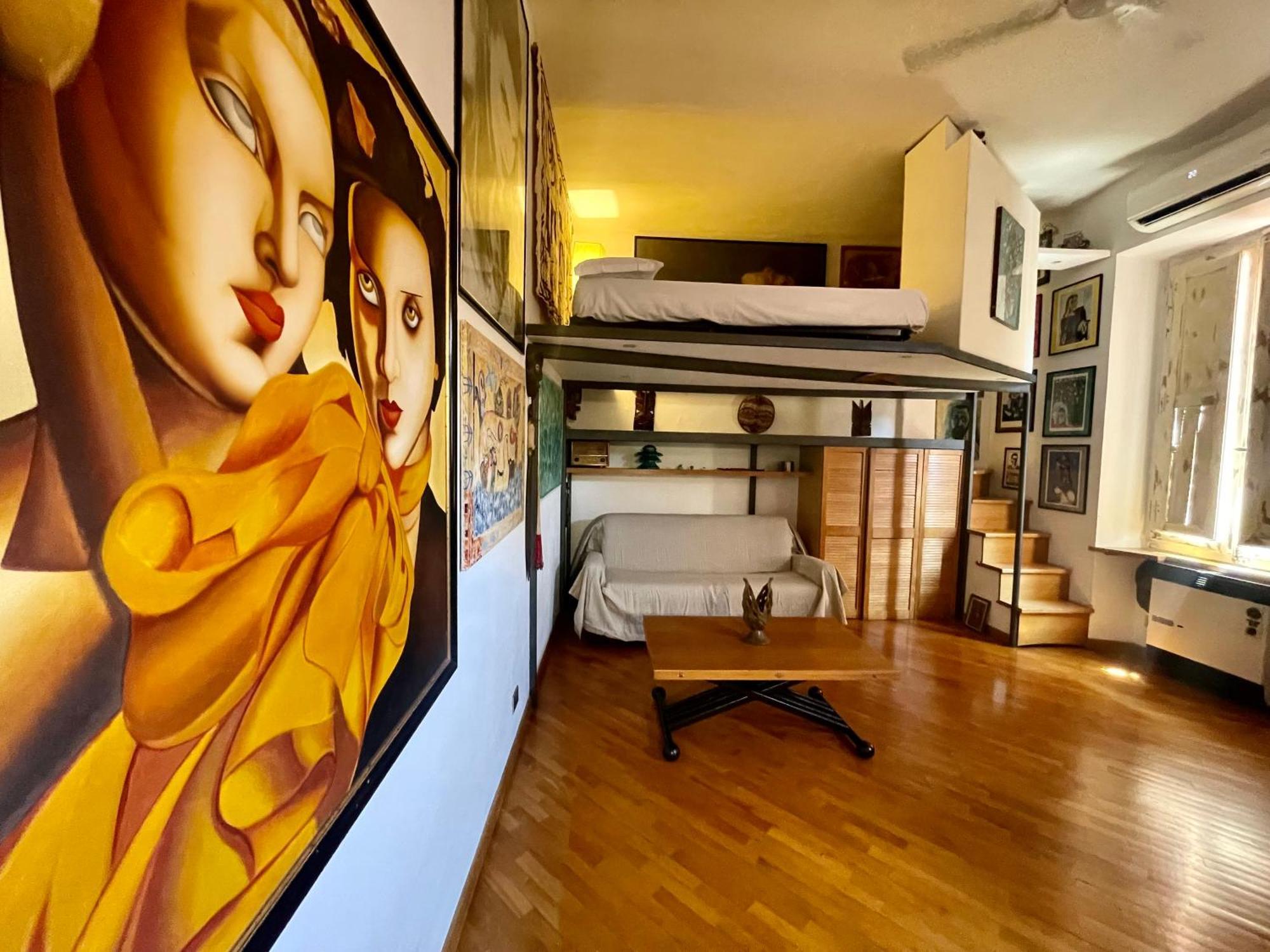Our Arty Flat In Monti Rome