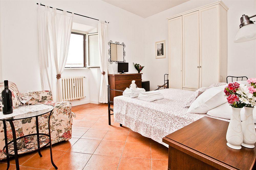 Al Centro Di Bed & Breakfast 3*