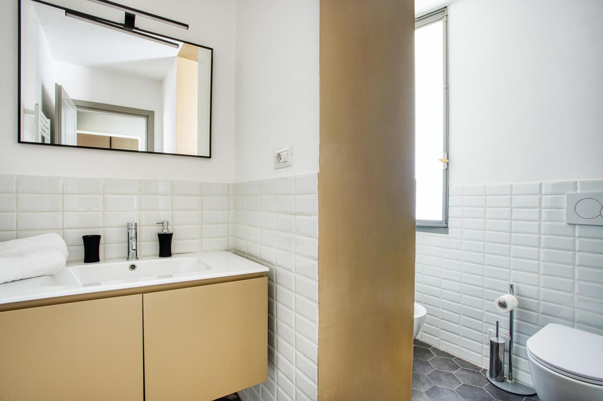 Clausim Domus: New Brightful Flat Next To The Vatican * Rome
