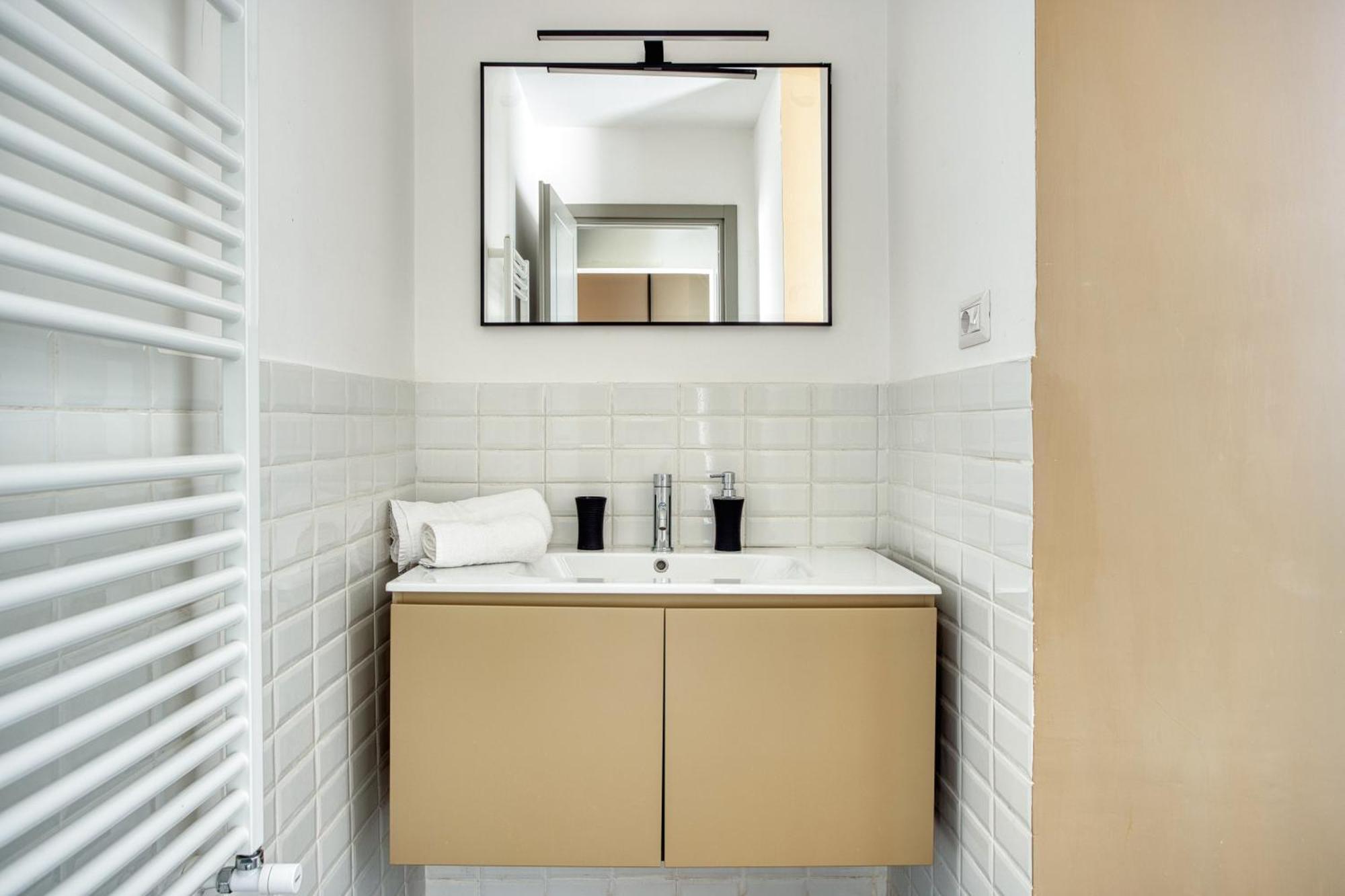 Clausim Domus: New Brightful Flat Next To The Vatican Appartement