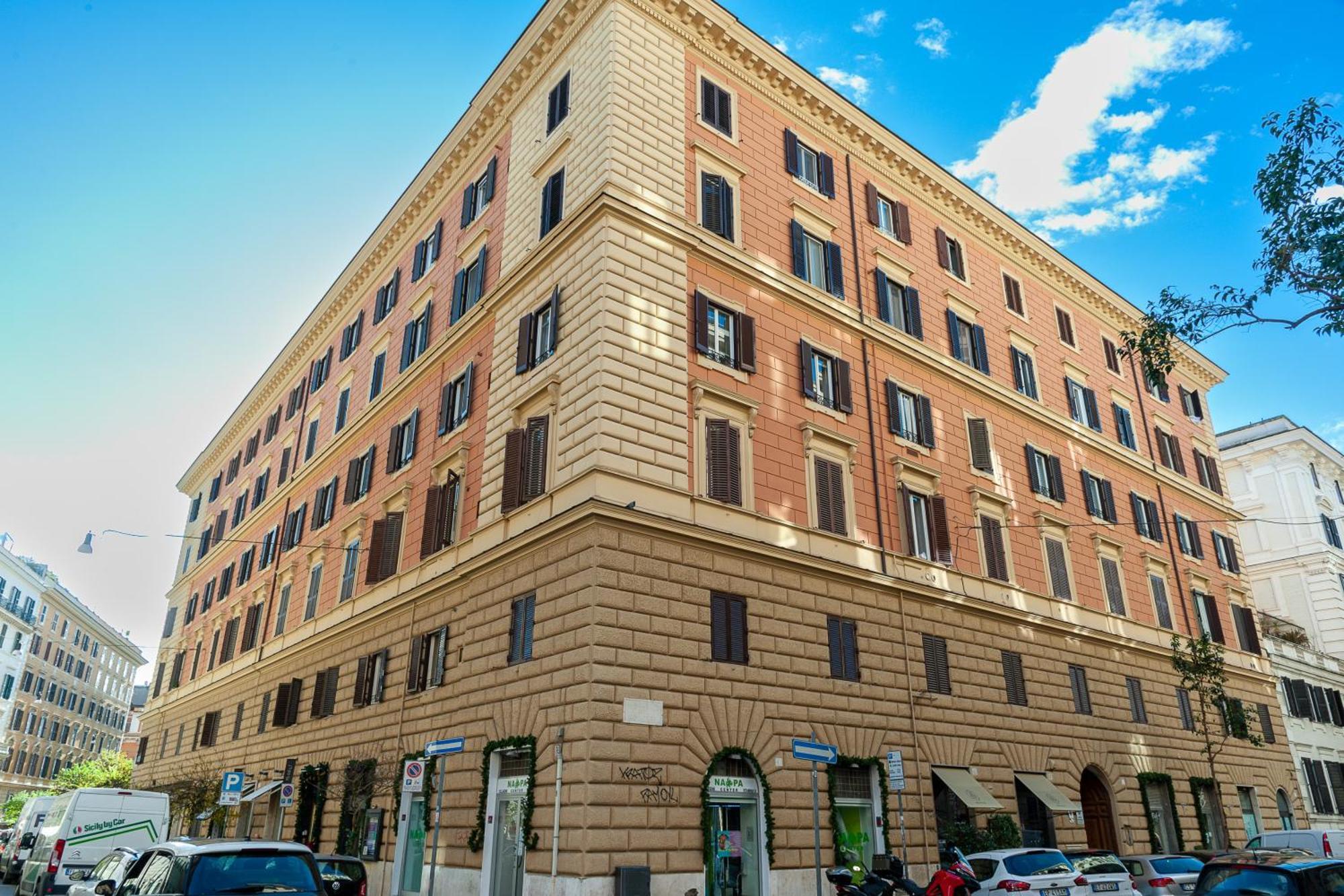 Appartement Clausim Domus: New Brightful Flat Next To The Vatican