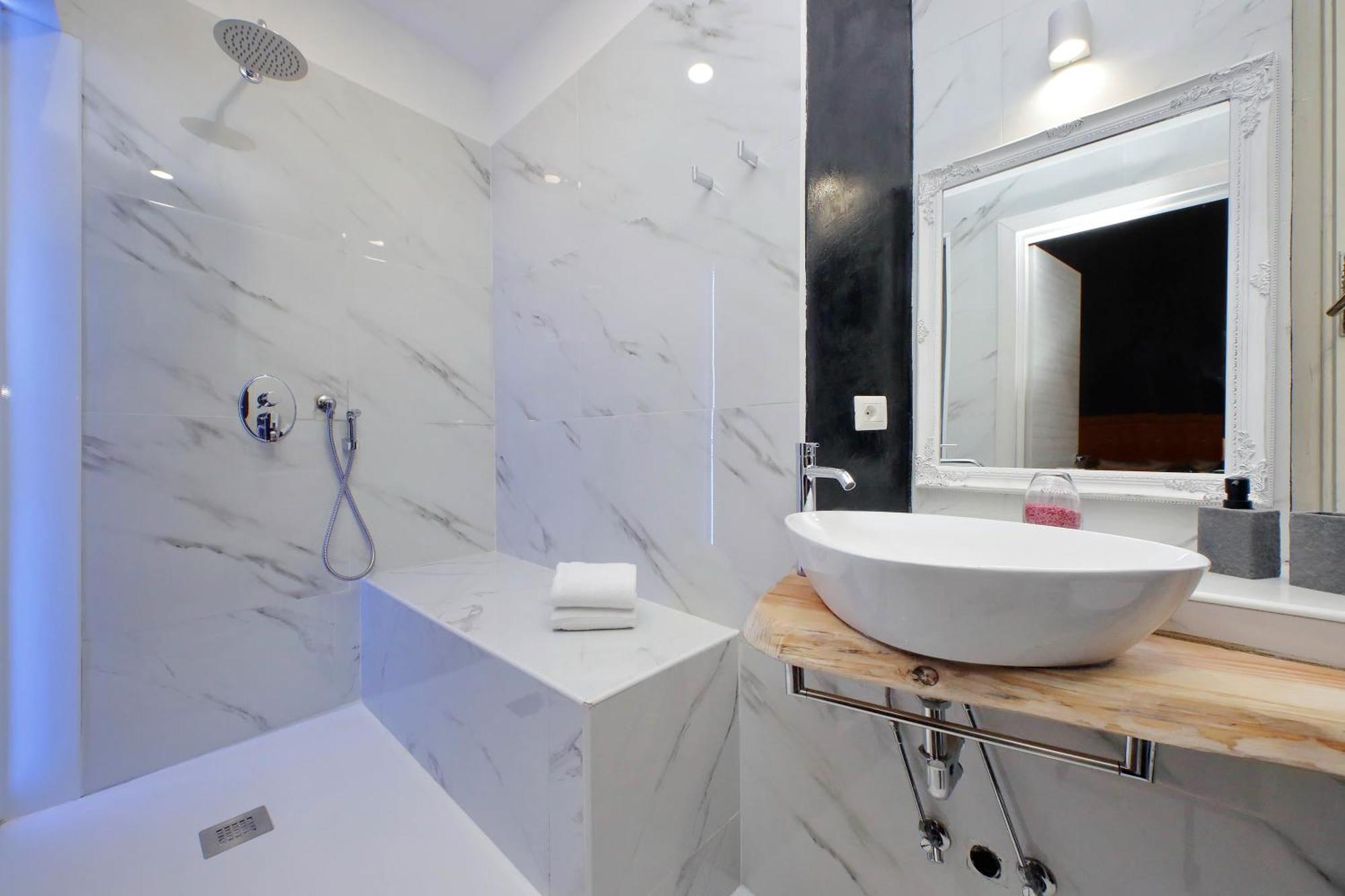 Elegant And New 3 Bedrooms Near S. Peter! Apartment *