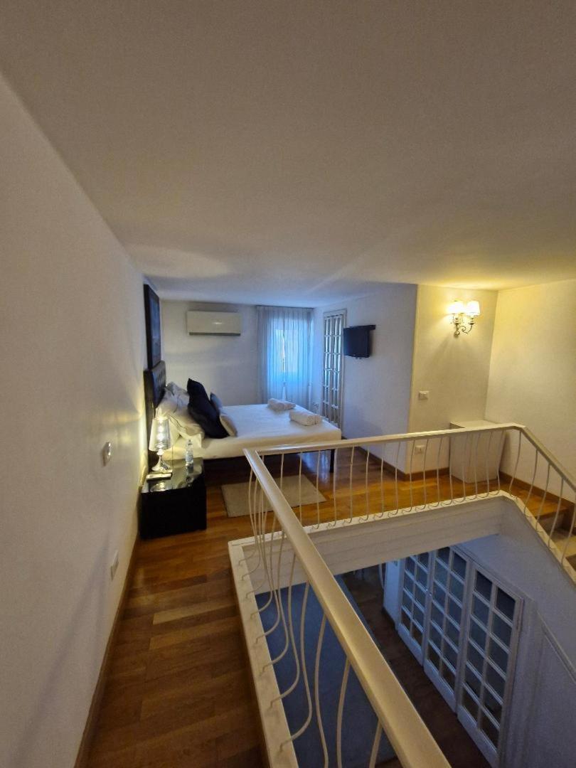Apartamento Luxury Archimede 80 *