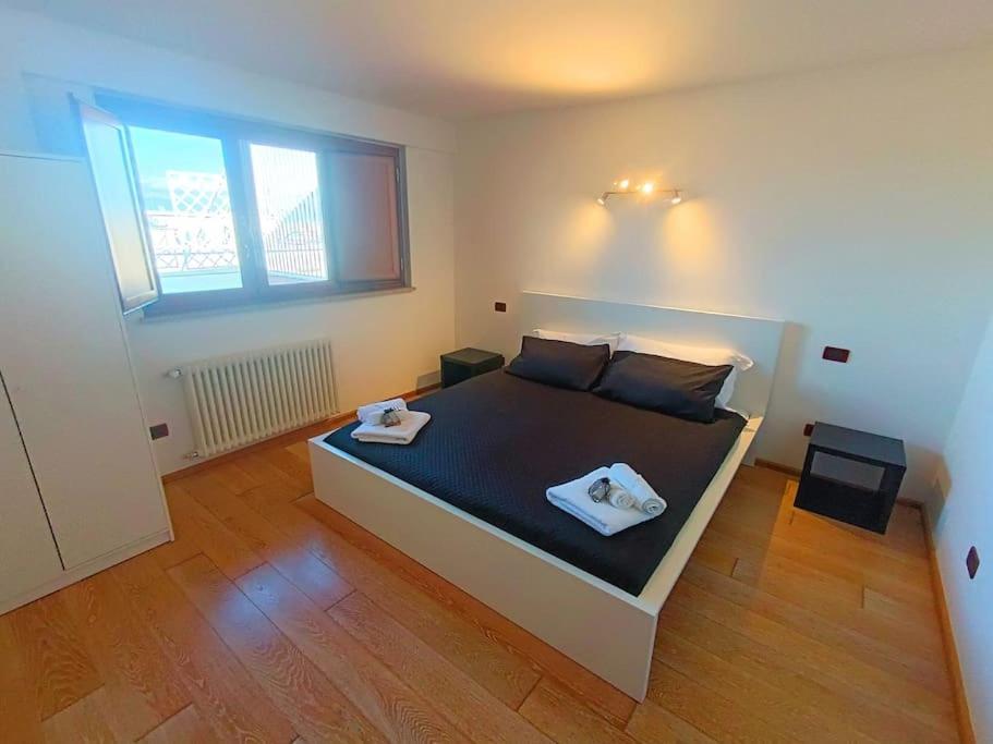 10 Min To Center Luxury Panoramic Penthouse Apartment Rome